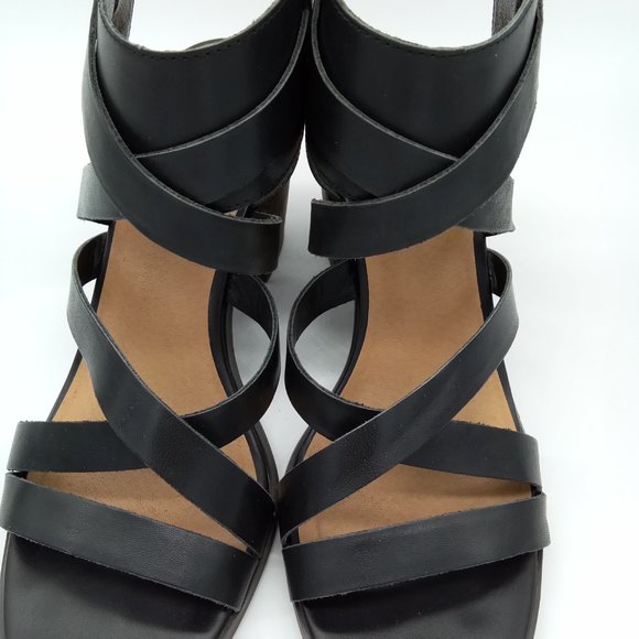 Lucky Brand Black Kailasa Leather Strappy Sandals - Picture 11 of 14